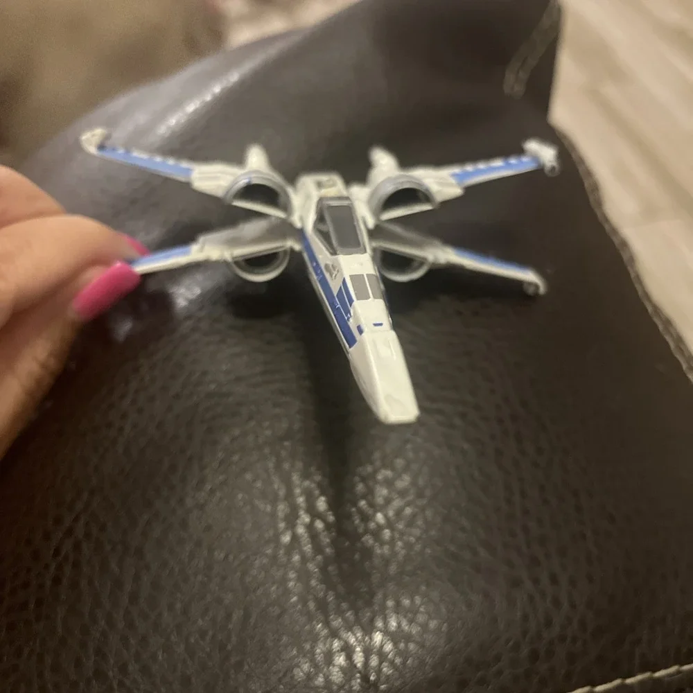 Disney Star Wars The Force Awakens Resistance X-Wing Fighter Diecast Vehicle‎